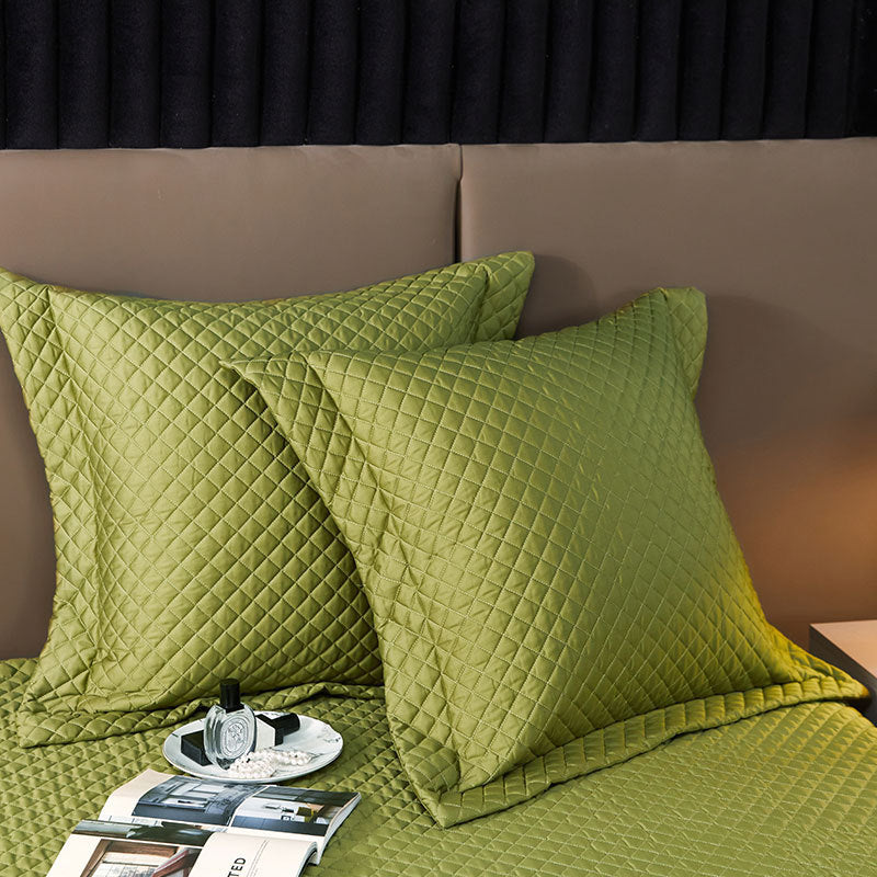 Quilted Diamond Bedspread Set with Ruffled Edge and Matching Pillow Shams