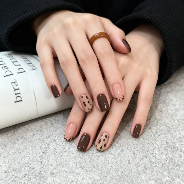 Decorative Press-On Nail Art Set with Unique Leopard Patterns
