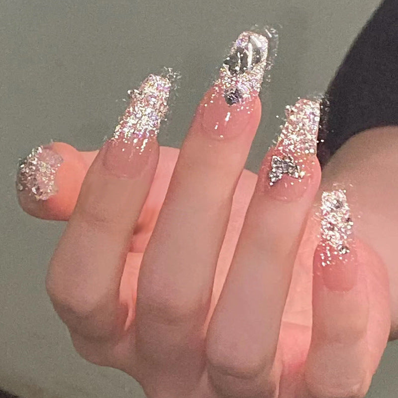 Sparkling nail art with 3D applications Stornfield