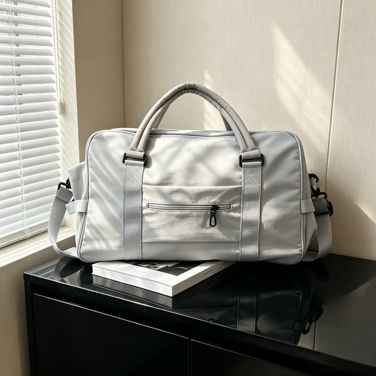 Premium Travel Duffel Bag with Multi-Functional Compartments