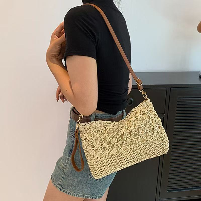 Shoulder bag with elaborate crochet designs Stornfield