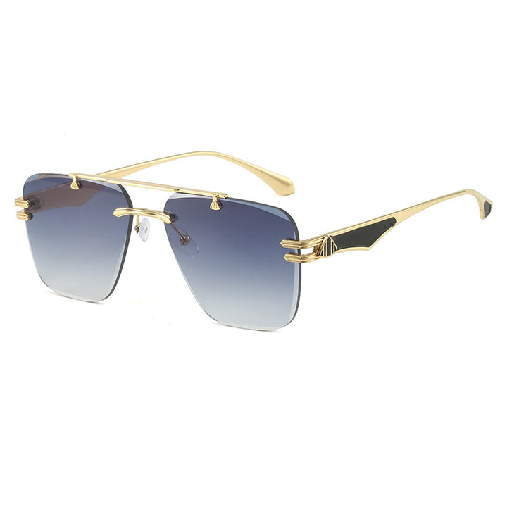 Women’s designer sunglasses in an extravagant frame Stornfield