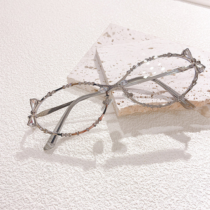 Fashionable chain glasses holder Stornfield
