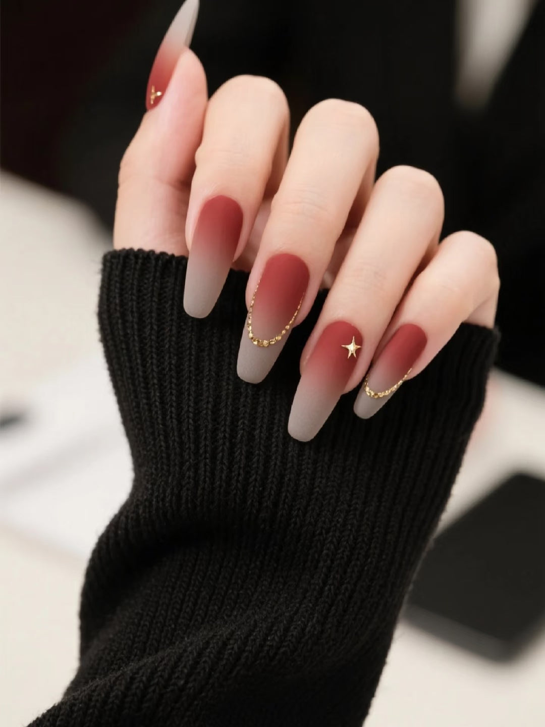 Ombre Decorative Press-On Nail Set