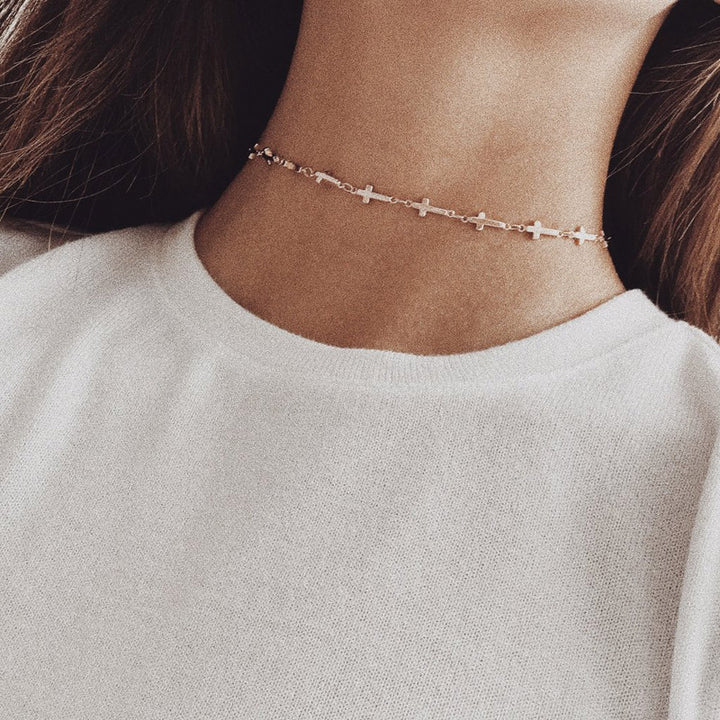 Minimalist Cross Design Chain Necklace Stornfield
