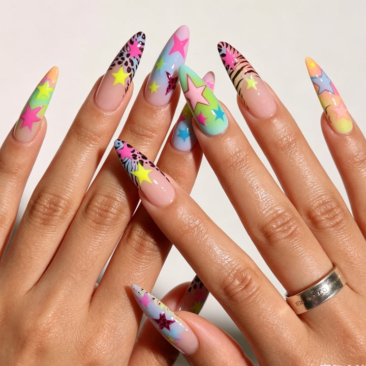 Artificial nail set with colorful 3D star designs Stornfield