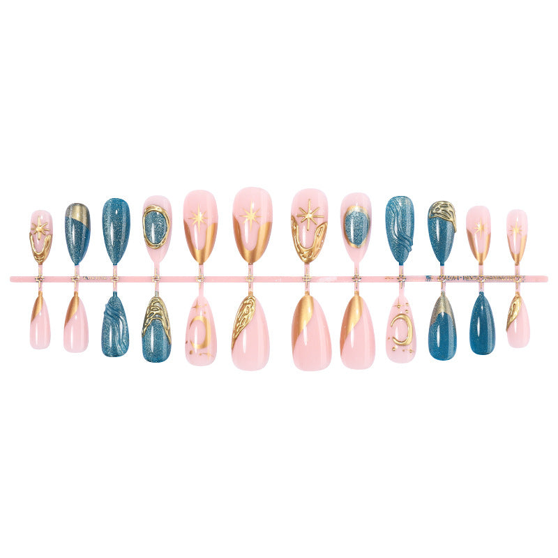 Artistic Press-On Nail Art Set with Gold Accents Stornfield