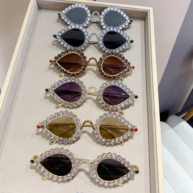 Ladies Glamorous Sunglasses with Sparkling Rhinestone Decoration Stornfield
