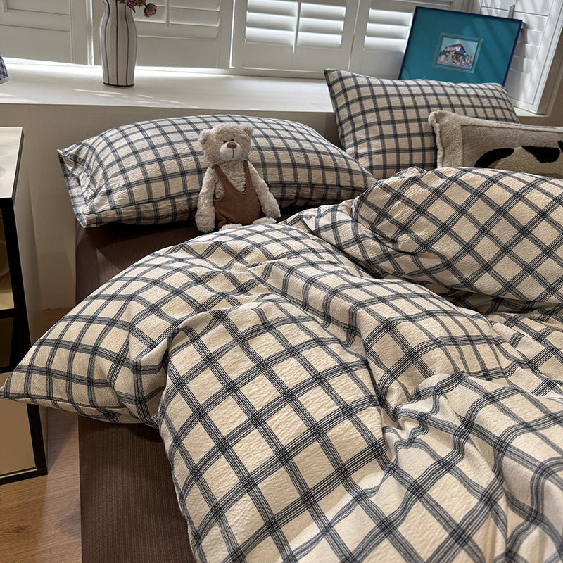 Cozy Plaid Bedding Set