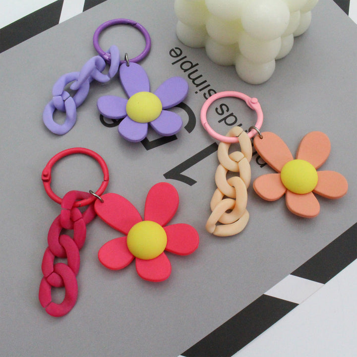Charming Flower Keychain Stornfield