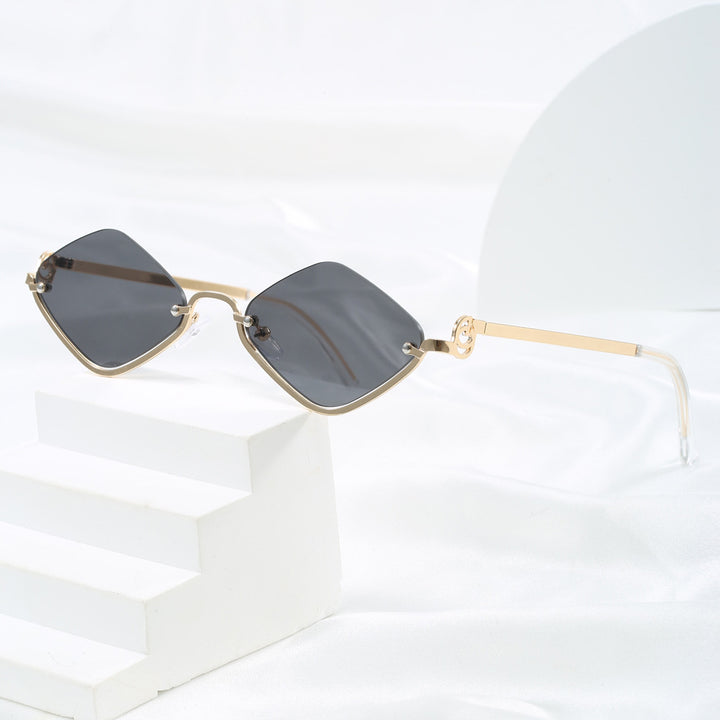 Women's fashionable square sunglasses with luxurious metal frame Stornfield