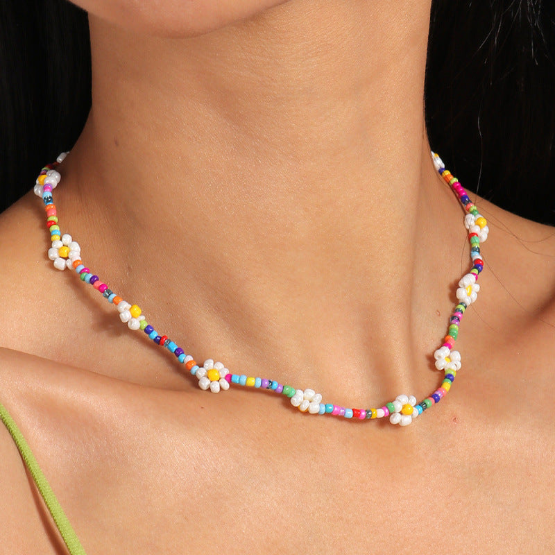 Colorful Floral Beaded Necklace Stornfield