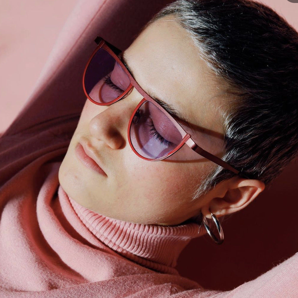 Women's elegant sunglasses with modern design and UV protection Stornfield