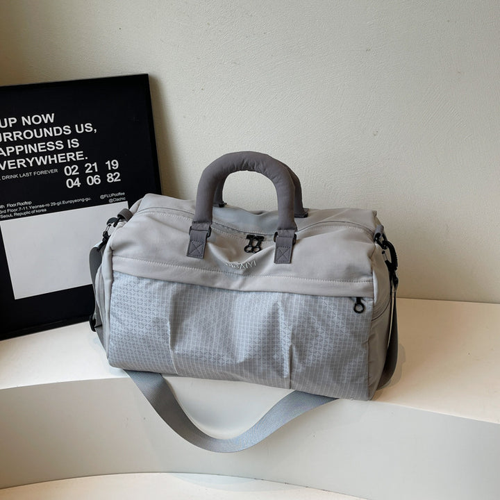 Versatile Multi-Pocket Duffel Bag