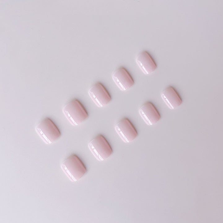 Premium Artificial Nail Set with Natural High Gloss Finish Stornfield