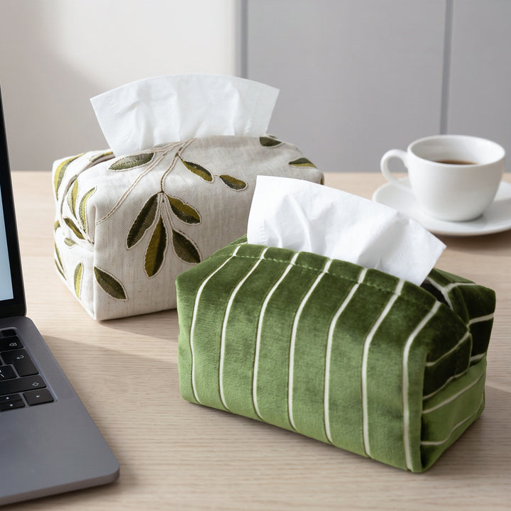 Decorative tissue box cover with botanical motif