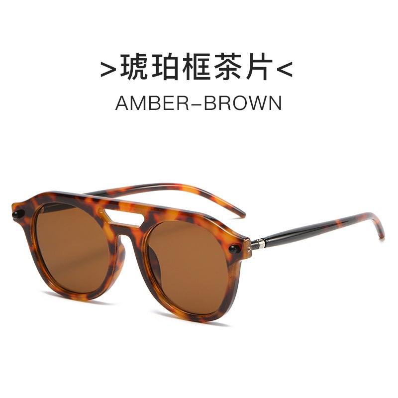 Ladies exclusive sunglasses with striking tortoiseshell pattern and sturdy frame Stornfield