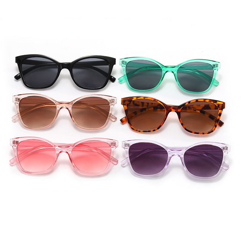 Women’s elegant sunglasses in a modern cat-eye style Stornfield