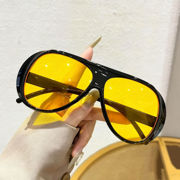 Sporty Oversized Shield Sunglasses Stornfield