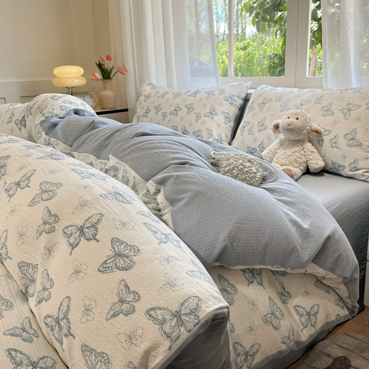 Lightweight Decorative Bedding Set