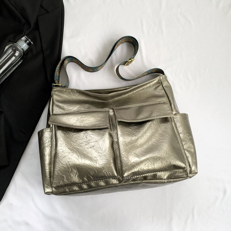 Multifunctional Shoulder Bag With Innovative Compartment System Stornfield