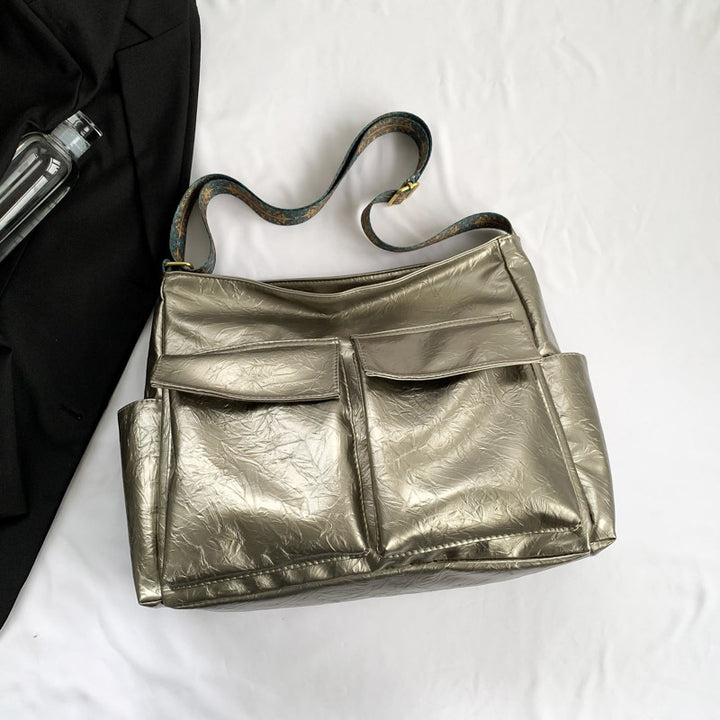 Multifunctional Shoulder Bag With Innovative Compartment System Stornfield