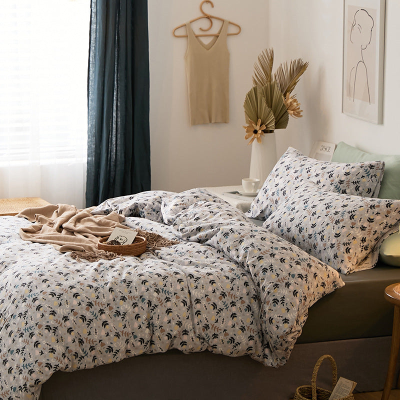 Bedding set with quilted light down filling, cotton blend and fine millefleurs print