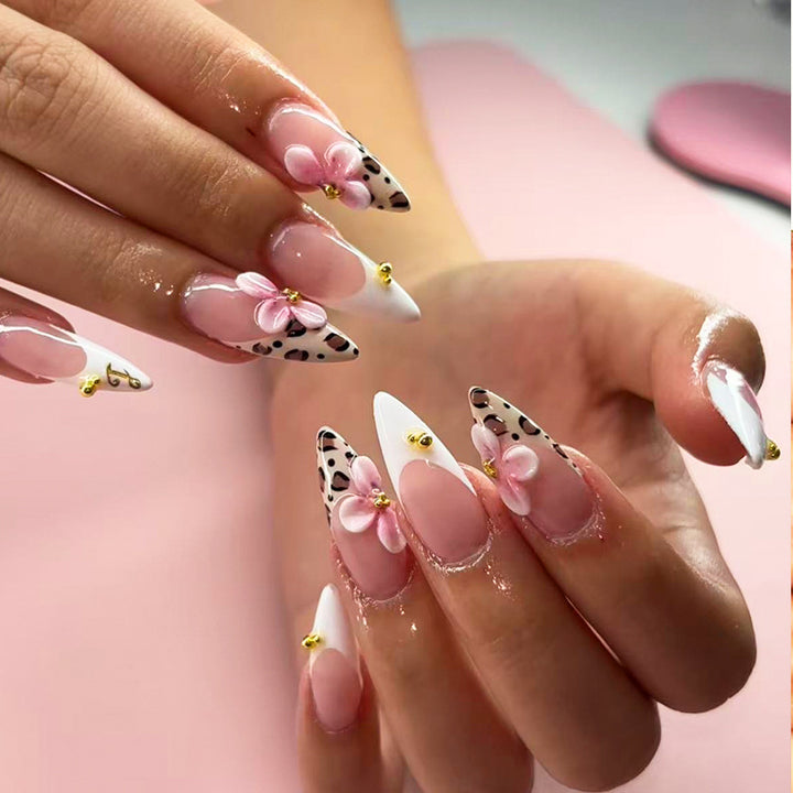 Elegant Floral Acrylic Press-On Nail Set Stornfield