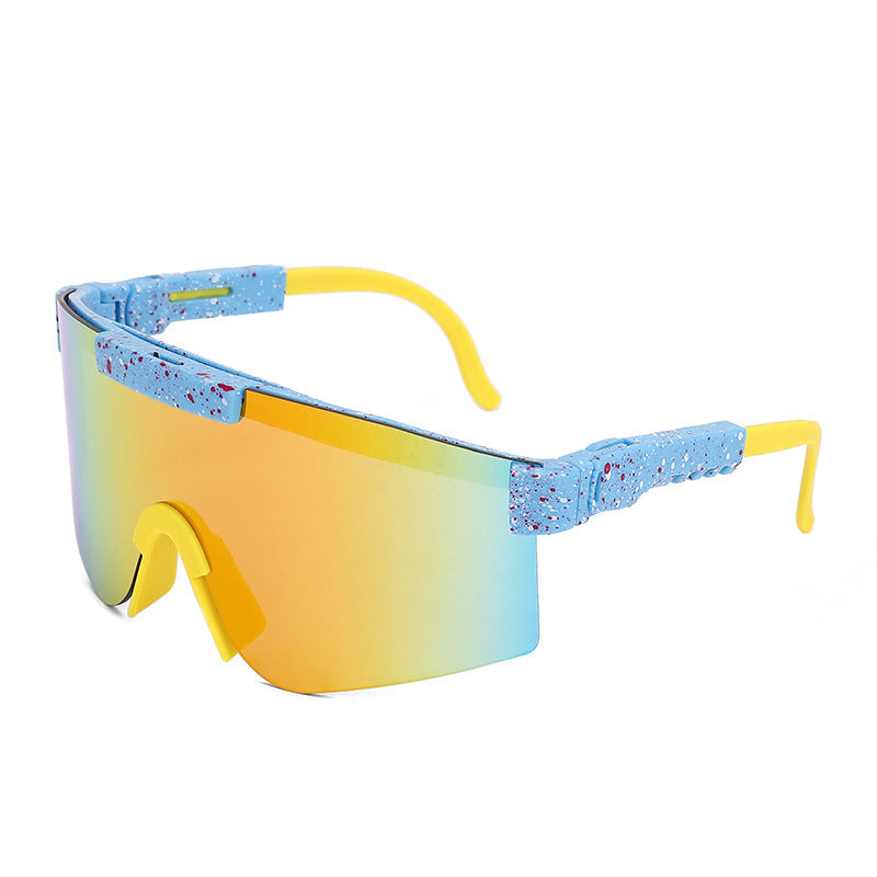 Women's Sporty Statement Sunglasses in Modern Design Stornfield