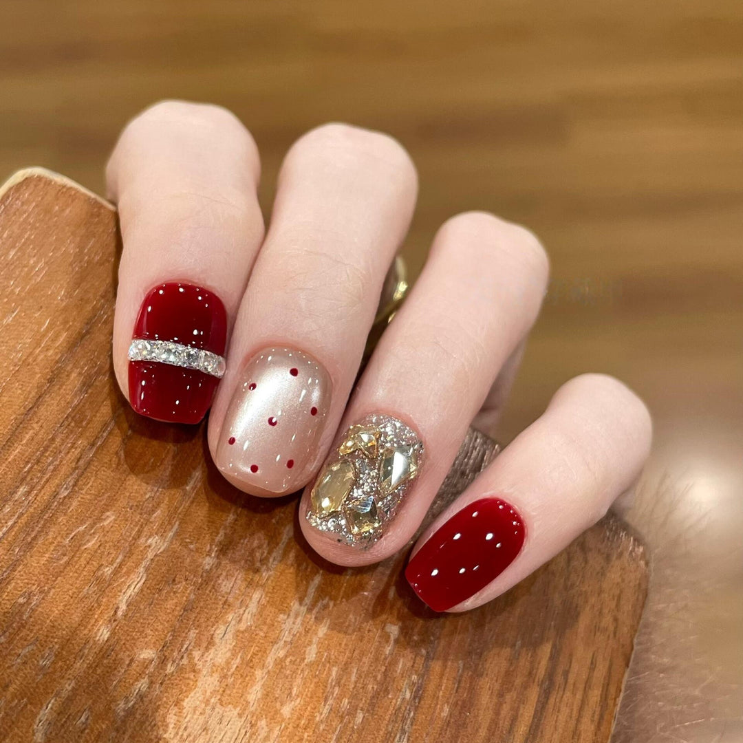 Glamorous artificial nails with sparkling rhinestones Stornfield