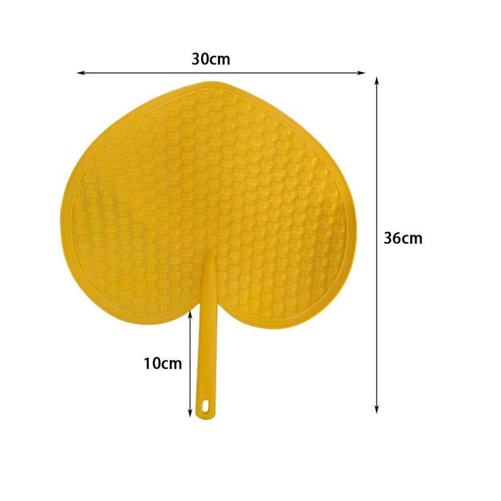 Leaf-Shaped Garden Rake Stornfeild