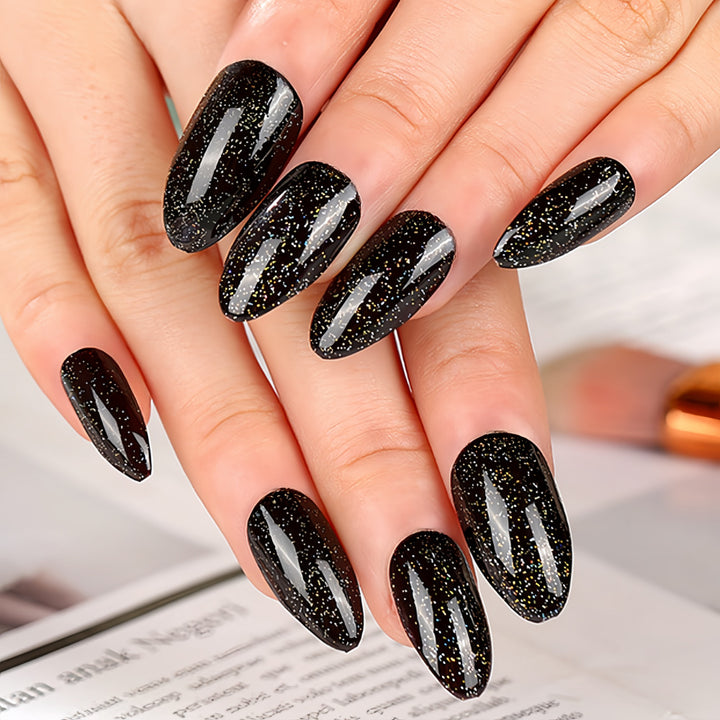 Glamorous artificial nails with glitter Stornfield