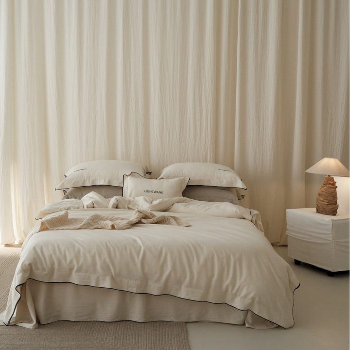 Reversible Linen-Blend Duvet Cover Set with Contrasting Piped Edge and Pillow Shams