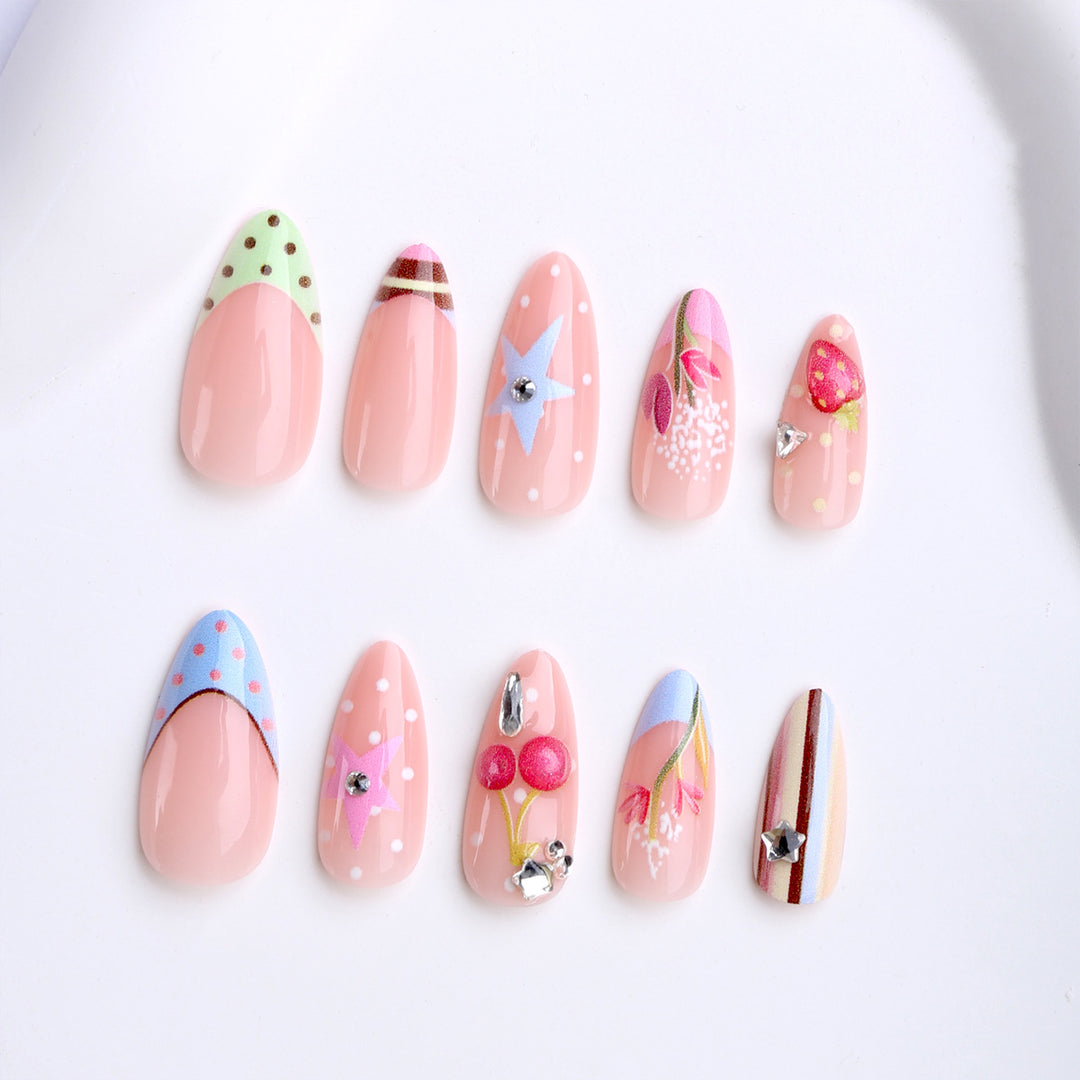 Artificial Fingernails with Creative Designs Stornfield