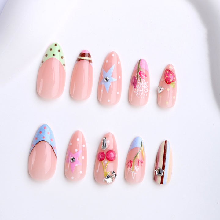 Artificial Fingernails with Creative Designs Stornfield