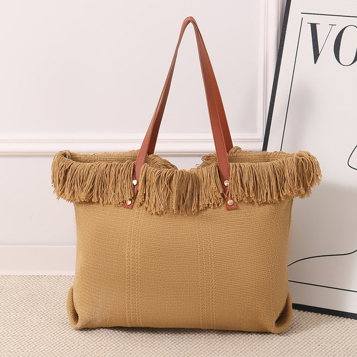 Beach bag with eye-catching fringe edge Stornfield