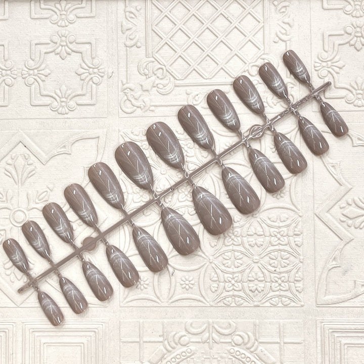 Glossy Elegant Almond-Shaped Press-On Nails Stornfield
