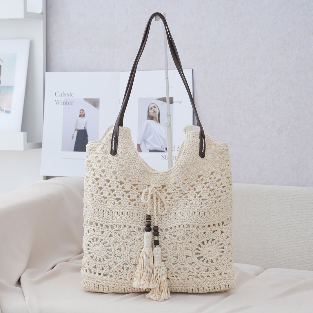 Trendy Shoulder Bag with Natural Weave and Leather Accents Stornfield