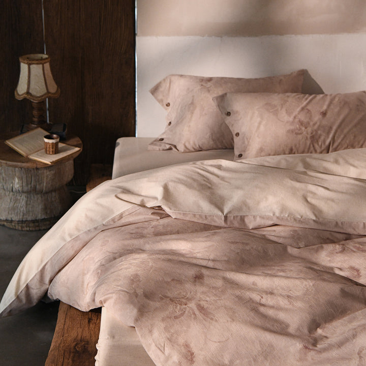 Luxurious bedding set made of cotton satin with floral watercolor pattern reversible duvet cover with button closure and pillowcases