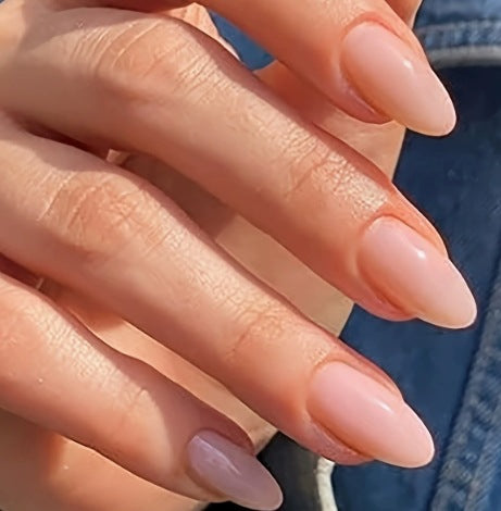 Elegant Almond-Shaped Nail Extensions Stornfield