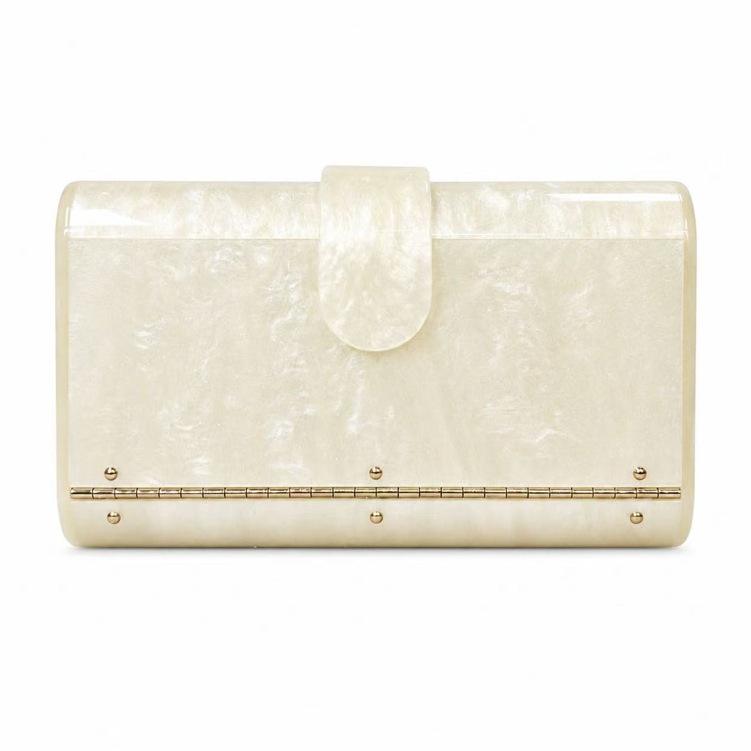 Elegant Shell-Shaped Handbag