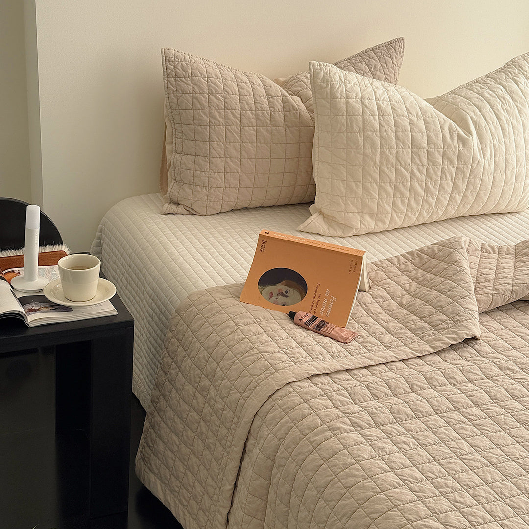 Quilted Velvet Cotton Bedspread Set with Diamond Stitch Pillow Shams