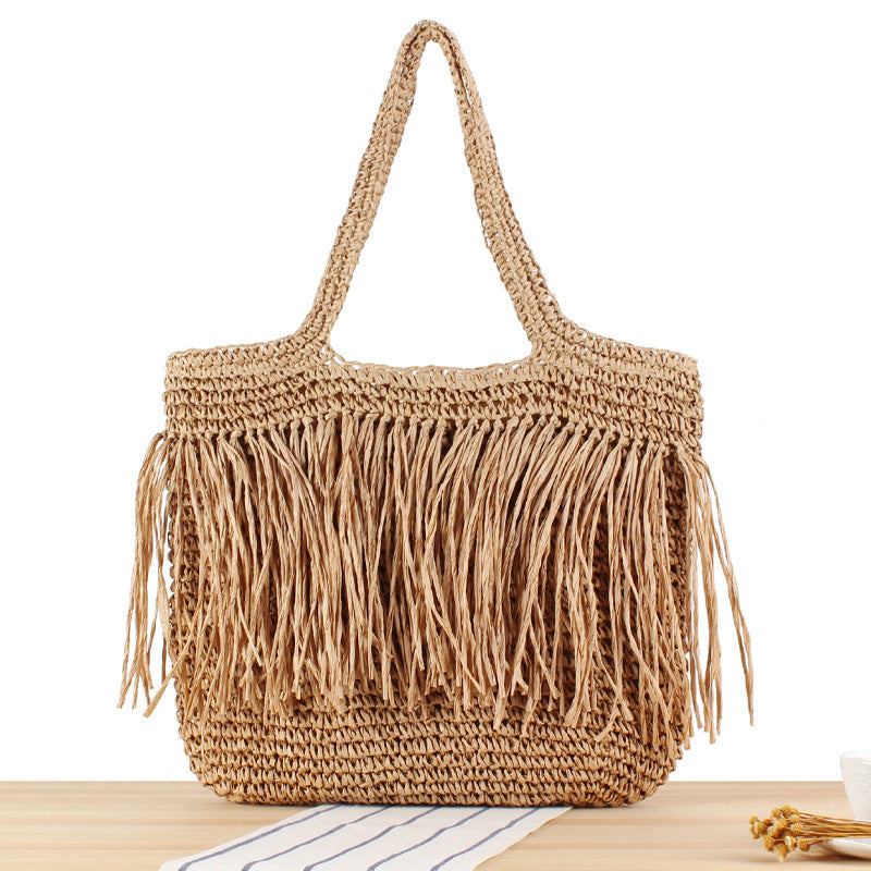 Fashionable macrame bag with fringes Stornfield