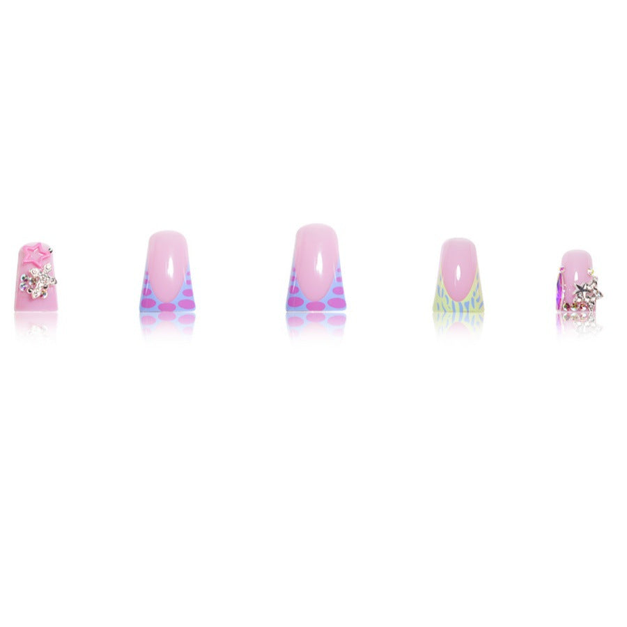 Decorative 3D Star-Embellished Nail Art Stornfield