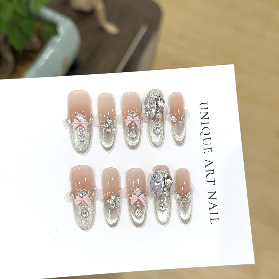 Glamorous Rhinestone and Bow Decorated Press-On Nail Set
