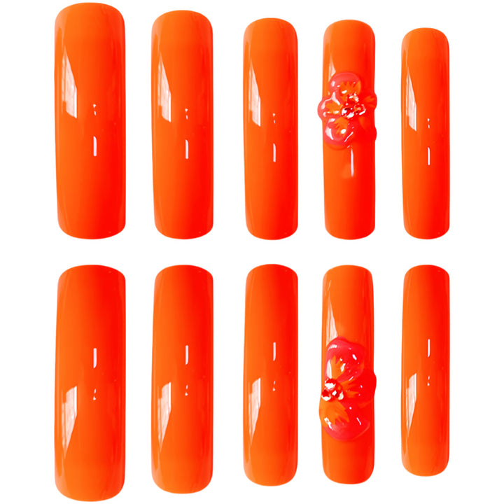 Glamorous Press-On Nail Extensions with Artistic Flower Design Stornfield