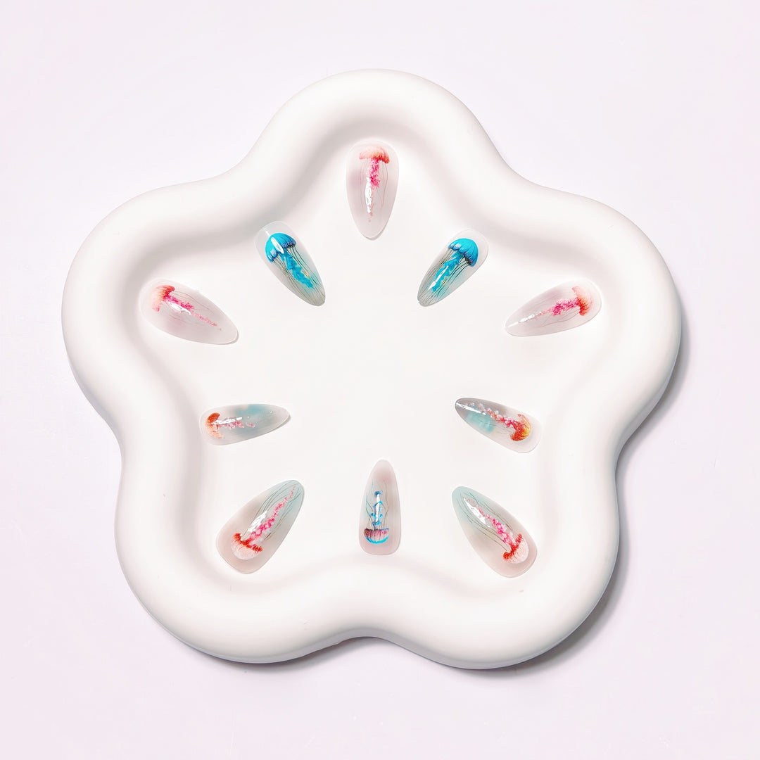 Artistic Jellyfish Design Nail Art Stornfield