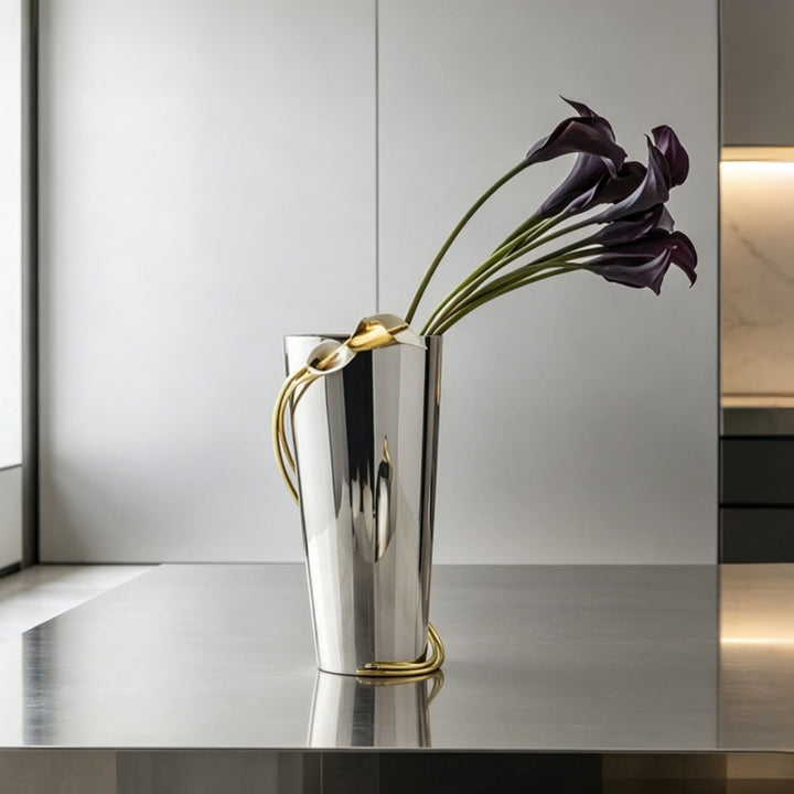 Elegant Modern Decorative Vase