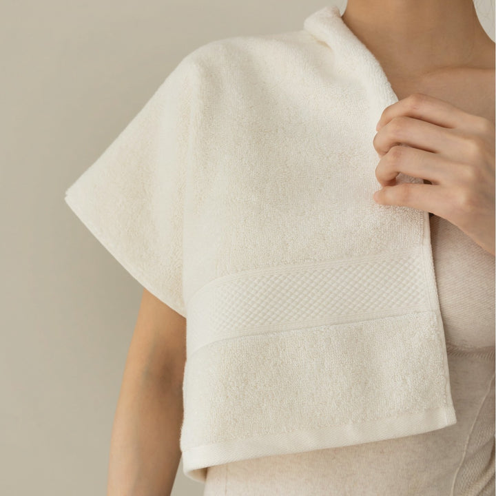 Powerful terry bath towel with waffle border Stornfield