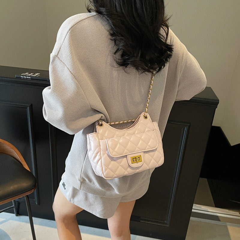 Quilted Chain-Detail Handbag Stornfield